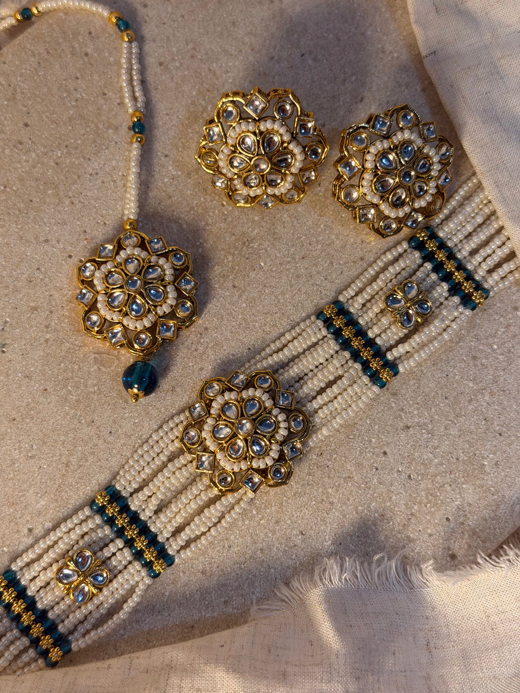 Naghma - Neel